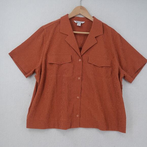Athleta Tops - NEW Athleta Brown Echo Crop Button Up Short Sleeve Shirt Women's XL